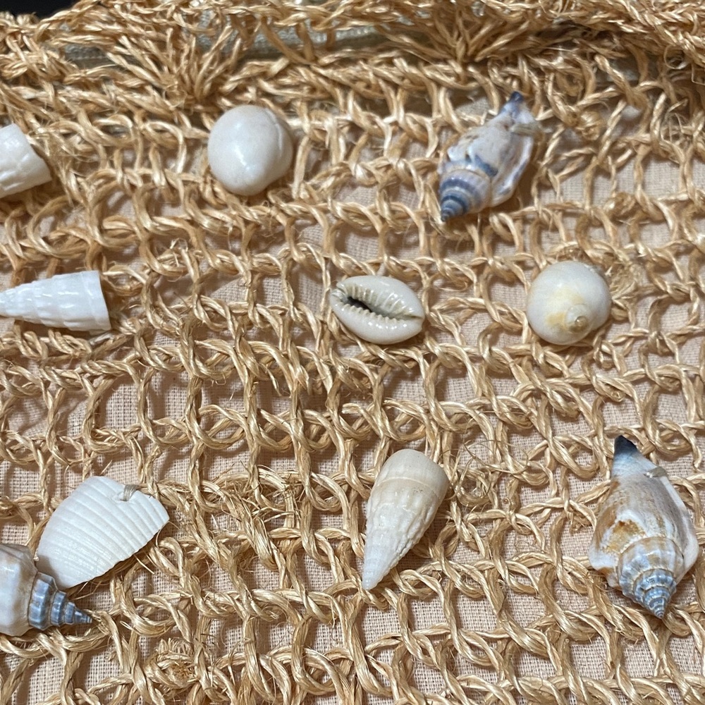Beige vintage Straw Woven Shell-Embellished Women's Bag - Picture 16 of 16